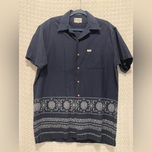 Hilfiger Surf Co. men’s navy medium button down casual shirt 100% cotton